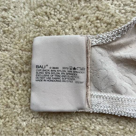 ✨Bali Women’s Full Coverage Bra - 38D - Beige - VGUC - #3372 - Wireless - Picture 4 of 5